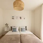 Mira Living Daire Lisboa